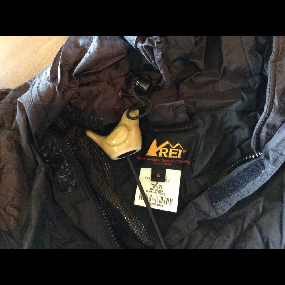 REI Black and Purple Anorak Sz S - Picture 6 of 16